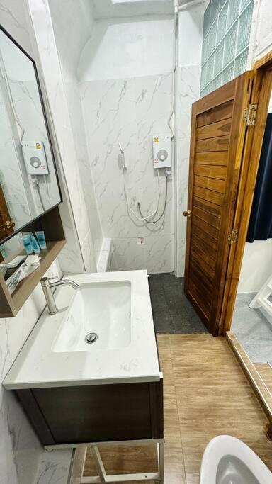 Апартаменти Megun 10 Duplex Бангкок Екстер'єр фото